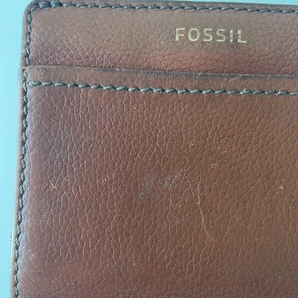 Fossil Small Wallet - Picture 7 of 9